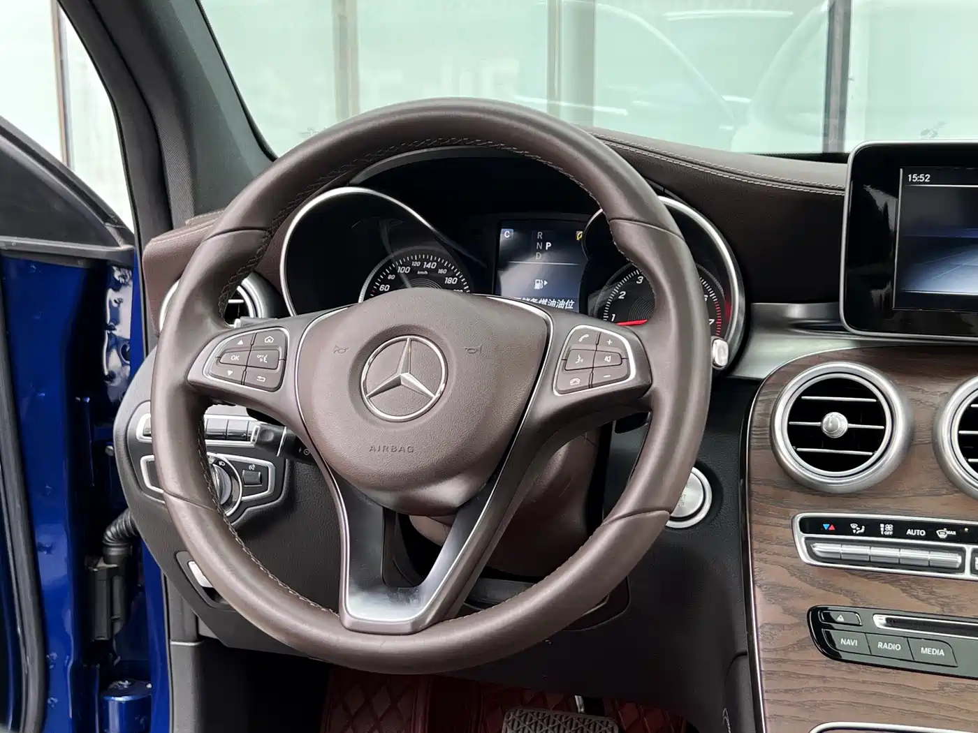Mercedes-Benz GLC 2016 GLC 300 4MATIC Dynamic фото 15