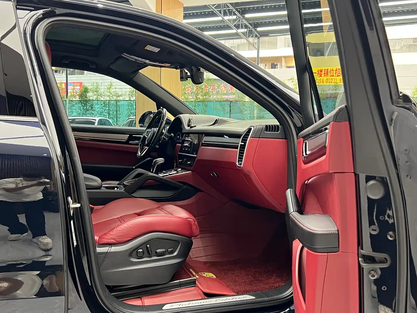 Porsche Cayenne New Energy 2023 Cayenne E-Hybrid 2.0T Platinum Edition фото 25