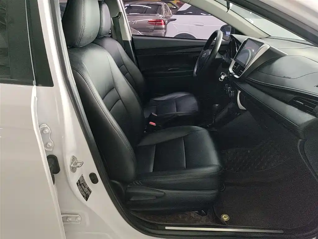 Toyota YARiS L Zhi Xiang 2017 1.5E CVT Charming Edition фото 25