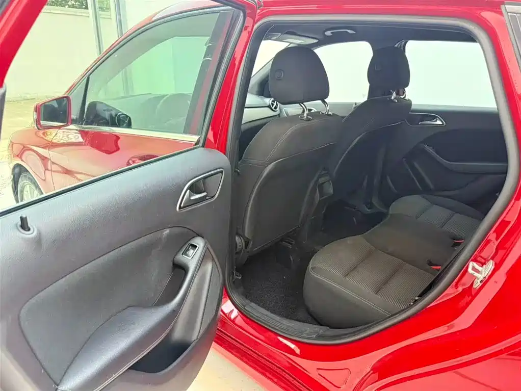 Mercedes-Benz B-Class 2017 B 180 фото 15