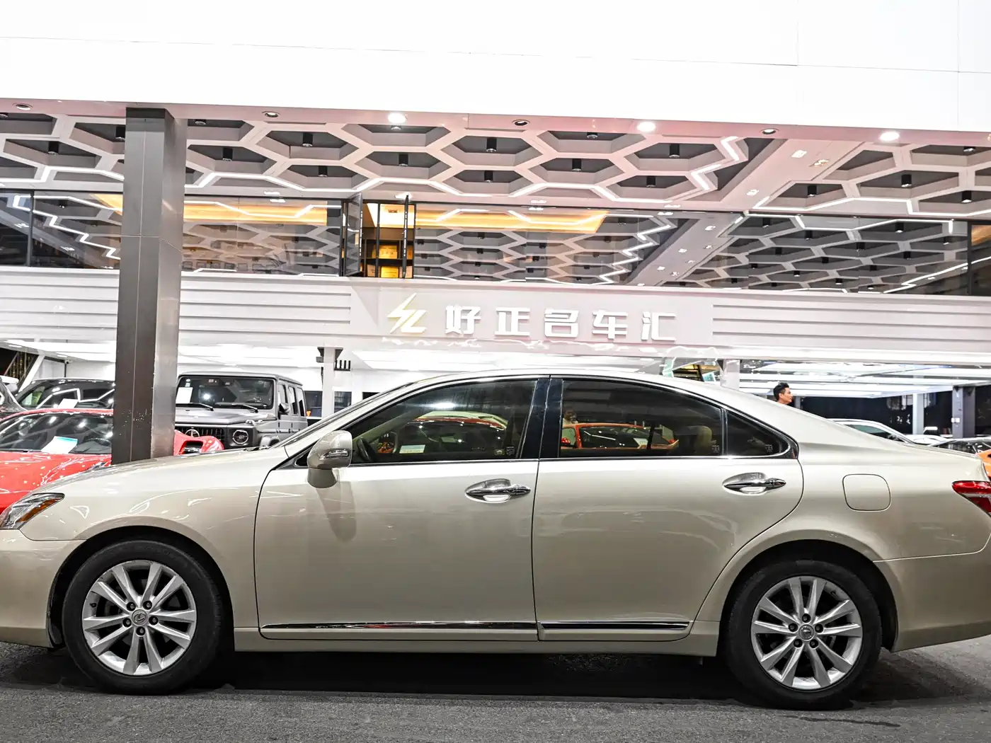 Lexus ES 2010 240 Elegance Edition фото 3