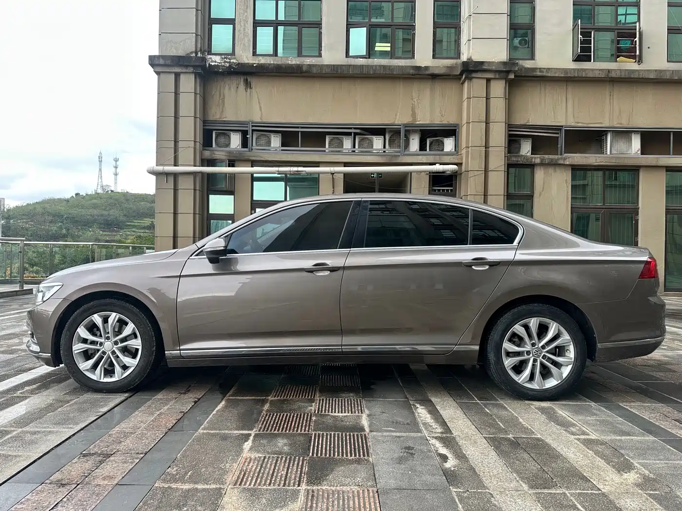 Volkswagen Magotan 2017 330TSI DSG Luxury фото 3