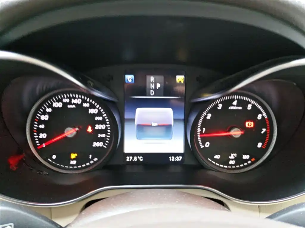 Mercedes-Benz GLC 2017 GLC 300 4MATIC Dynamic фото 4