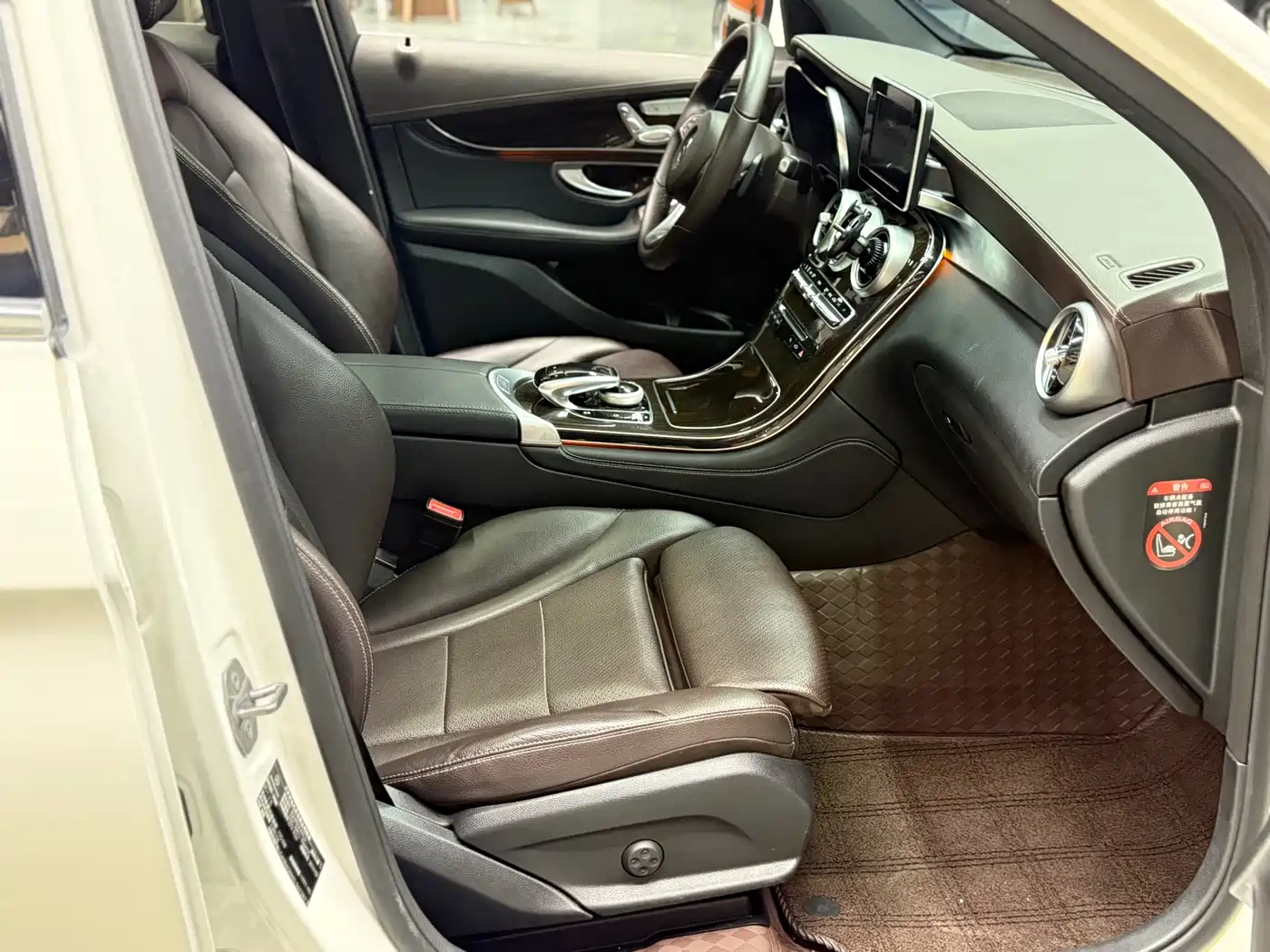 Mercedes-Benz GLC 2019 GLC 260 L 4MATIC Dynamic фото 9