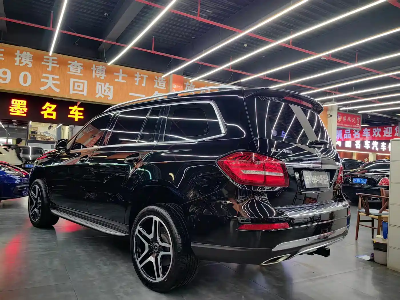 Mercedes-Benz GLS 2017 GLS 400 4MATIC Luxury фото 16