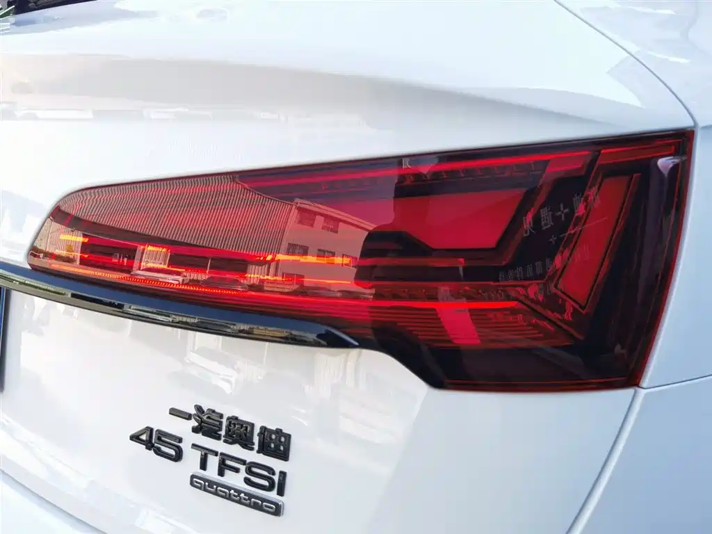 Audi Q5L Sportback 2022 Facelift 45 TFSI Luxury Style фото 30