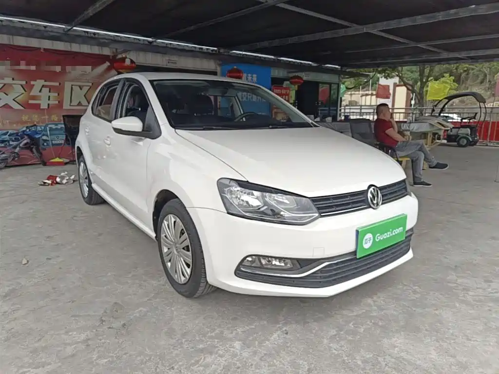 Volkswagen Polo 2016 1.6L Automatic Comfort фото 4