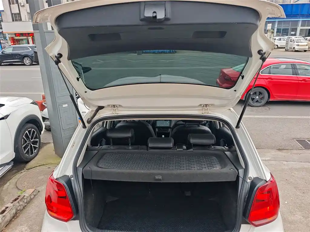 Volkswagen Polo 2018 1.5L Auto Comfort фото 19