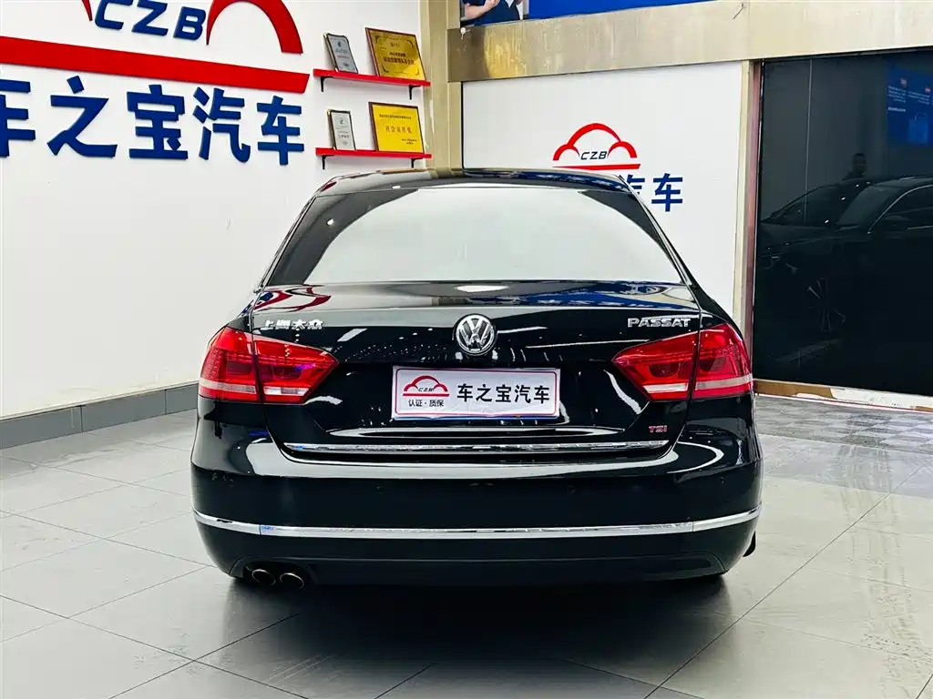 Volkswagen Passat 2014 2.0TSI DSG Executive Edition фото 6