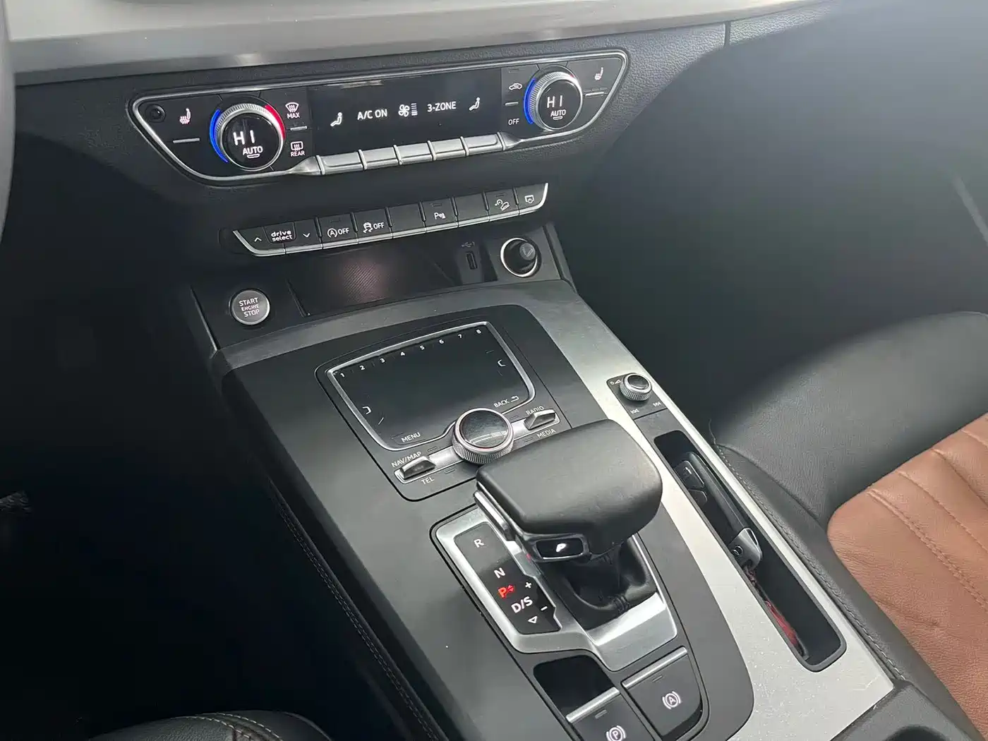Audi Q5L 2020 40 TFSI Prestige Fashion фото 14