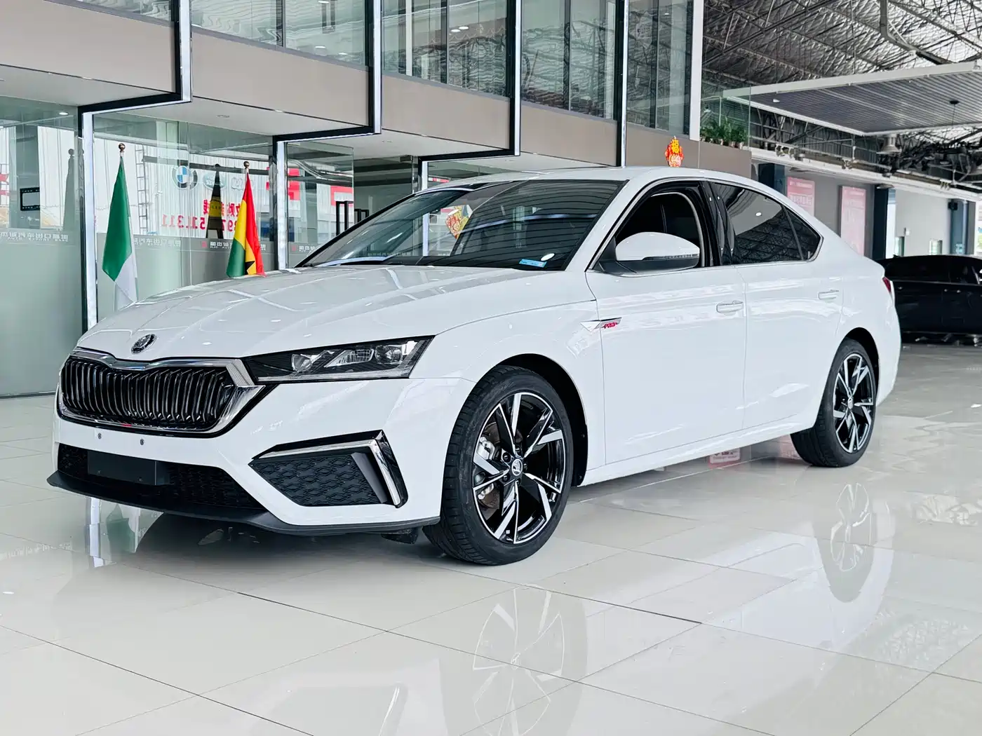 Škoda Octavia 2023 Facelift PRO TSI280 Premium Edition