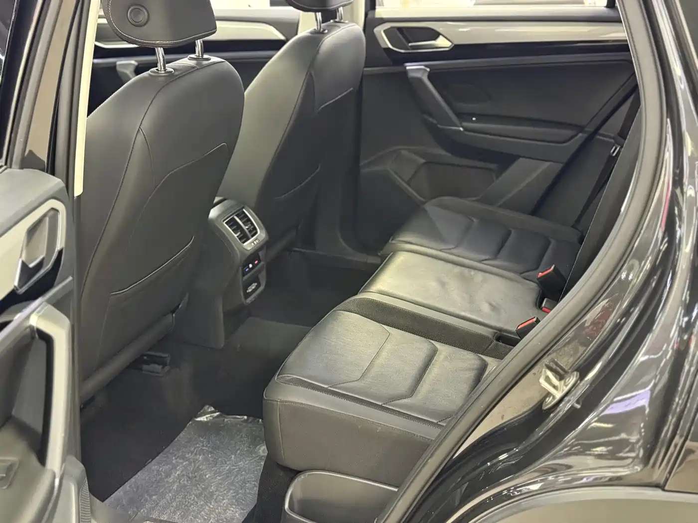 Volkswagen Tayron 2019 Expedition 280TSI 2WD Luxury (China VI) фото 6