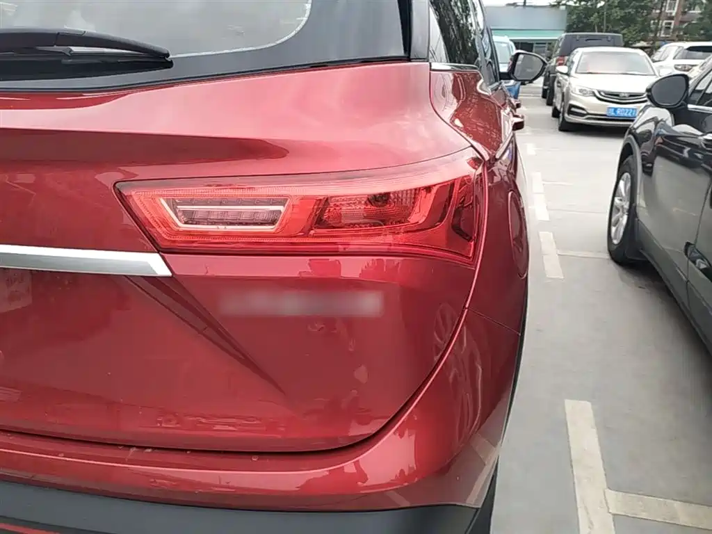 Baojun 530 2019 2019 1.5T CVT Luxury 7-seater China V