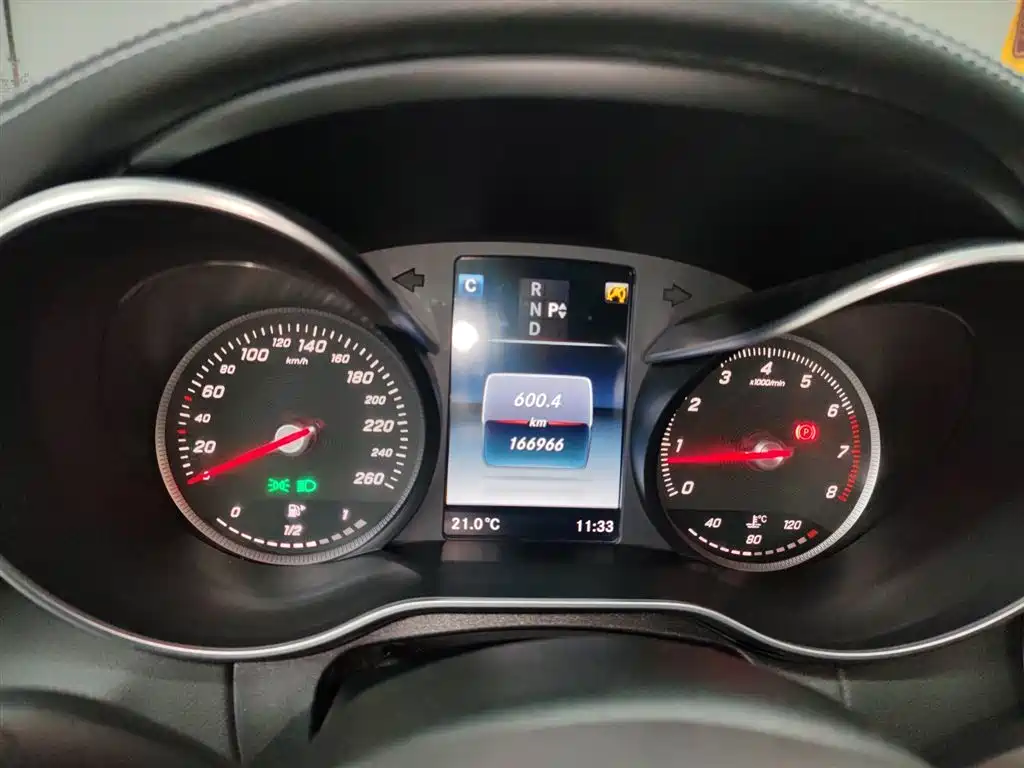 Mercedes-Benz C-Class 2015 Facelift C 200 L Sport фото 8