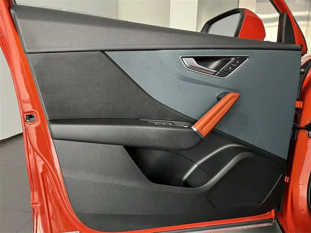 Audi Q2L 2018 35 TFSI Fashion Elegance China V фото 13