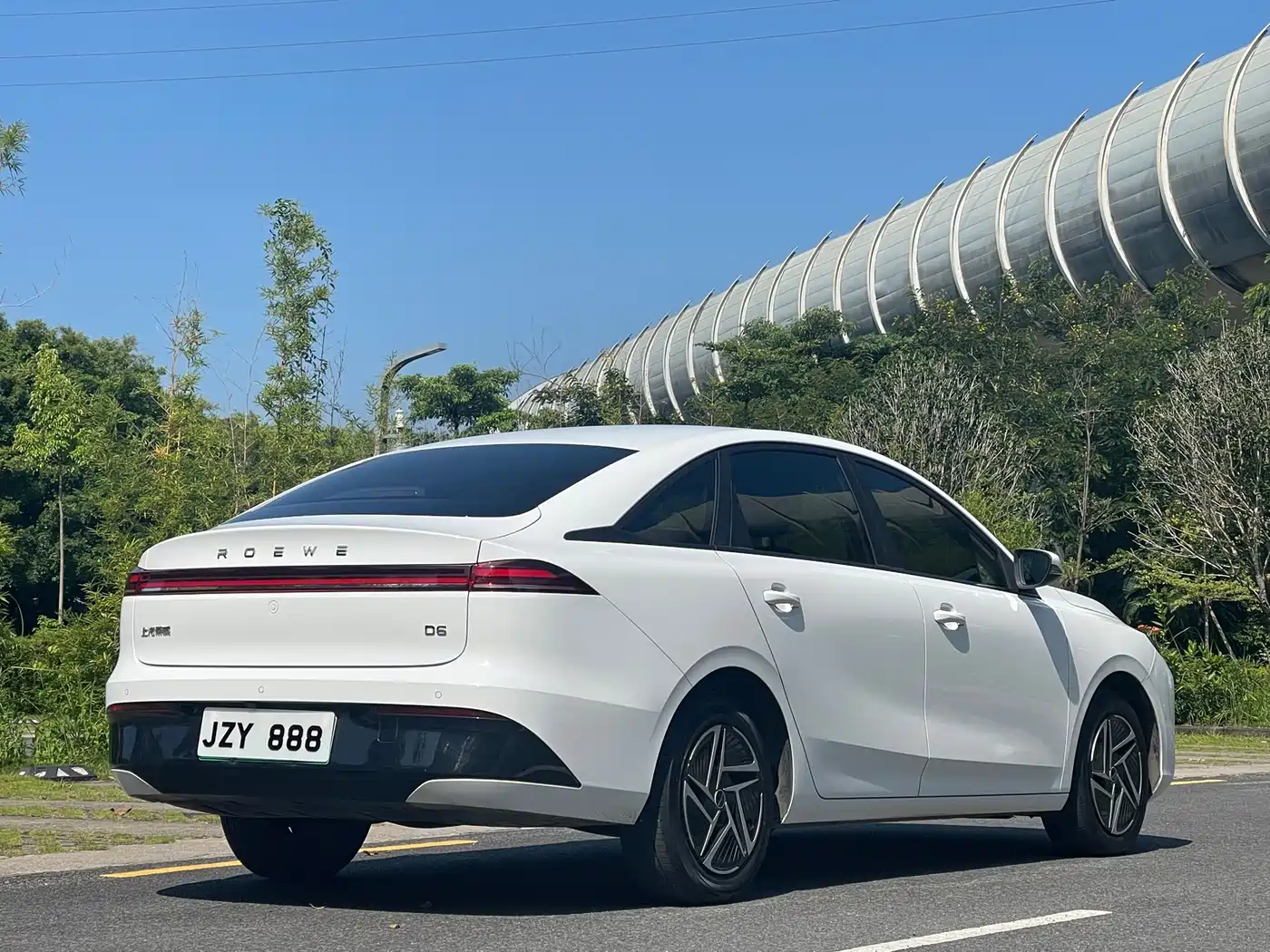Roewe D6 2025 2025 Model 450km Premium Edition