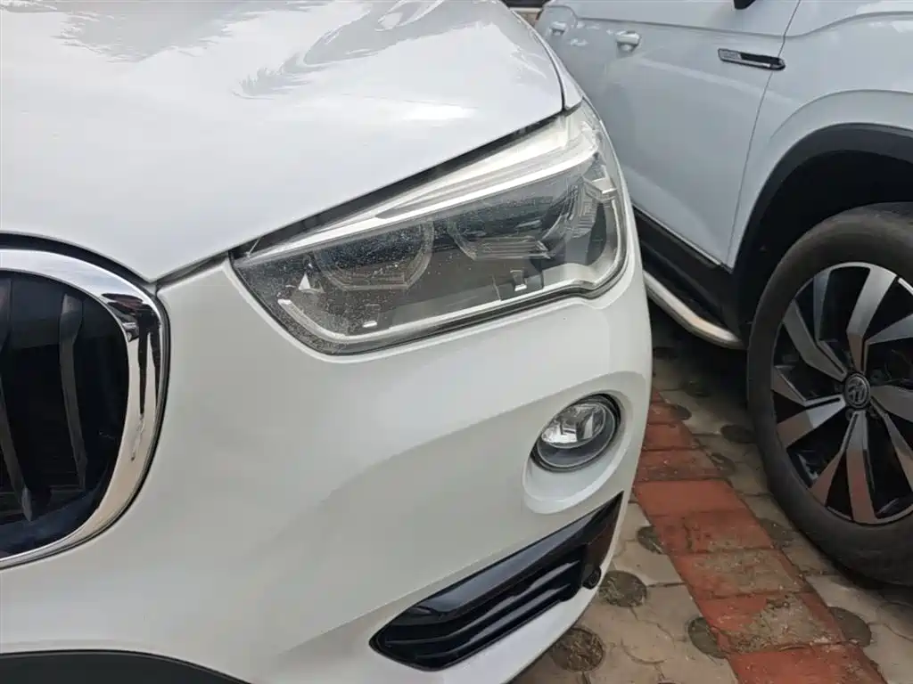 BMW X1 2016 xDrive20Li Luxury Model фото 24
