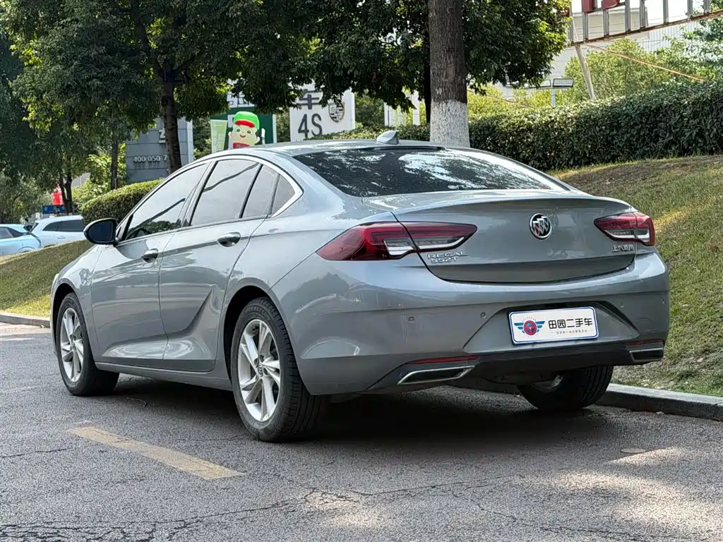 BUICK REGAL
