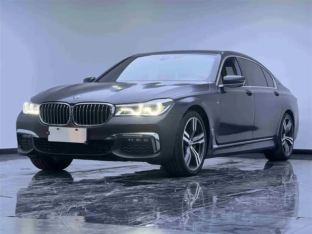BMW 7 Series 2018 740Li xDrive Premium Type M Sport Package