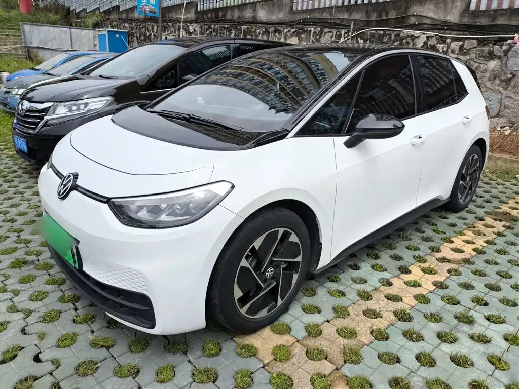 Volkswagen ID.3 2025 Smart Outstanding Edition