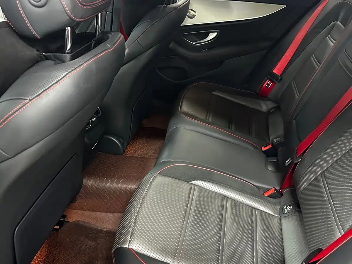 MERCEDES-BENZ E CLASS AMG