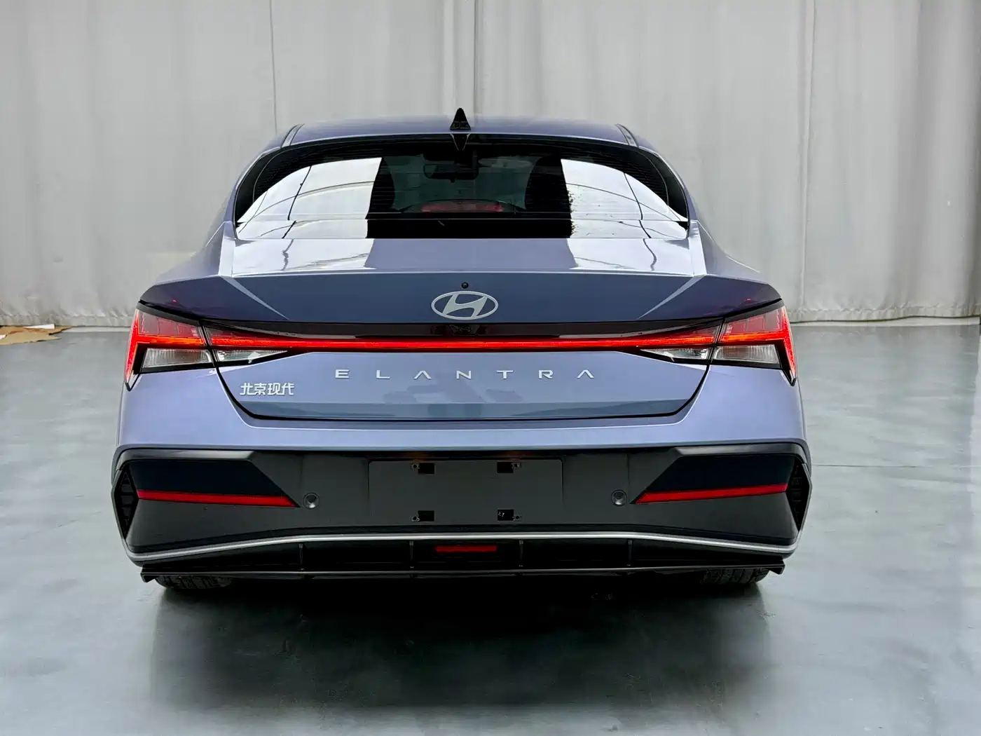 Hyundai Elantra 2023 Model 1.5L CVT LUX Premium Edition фото 14