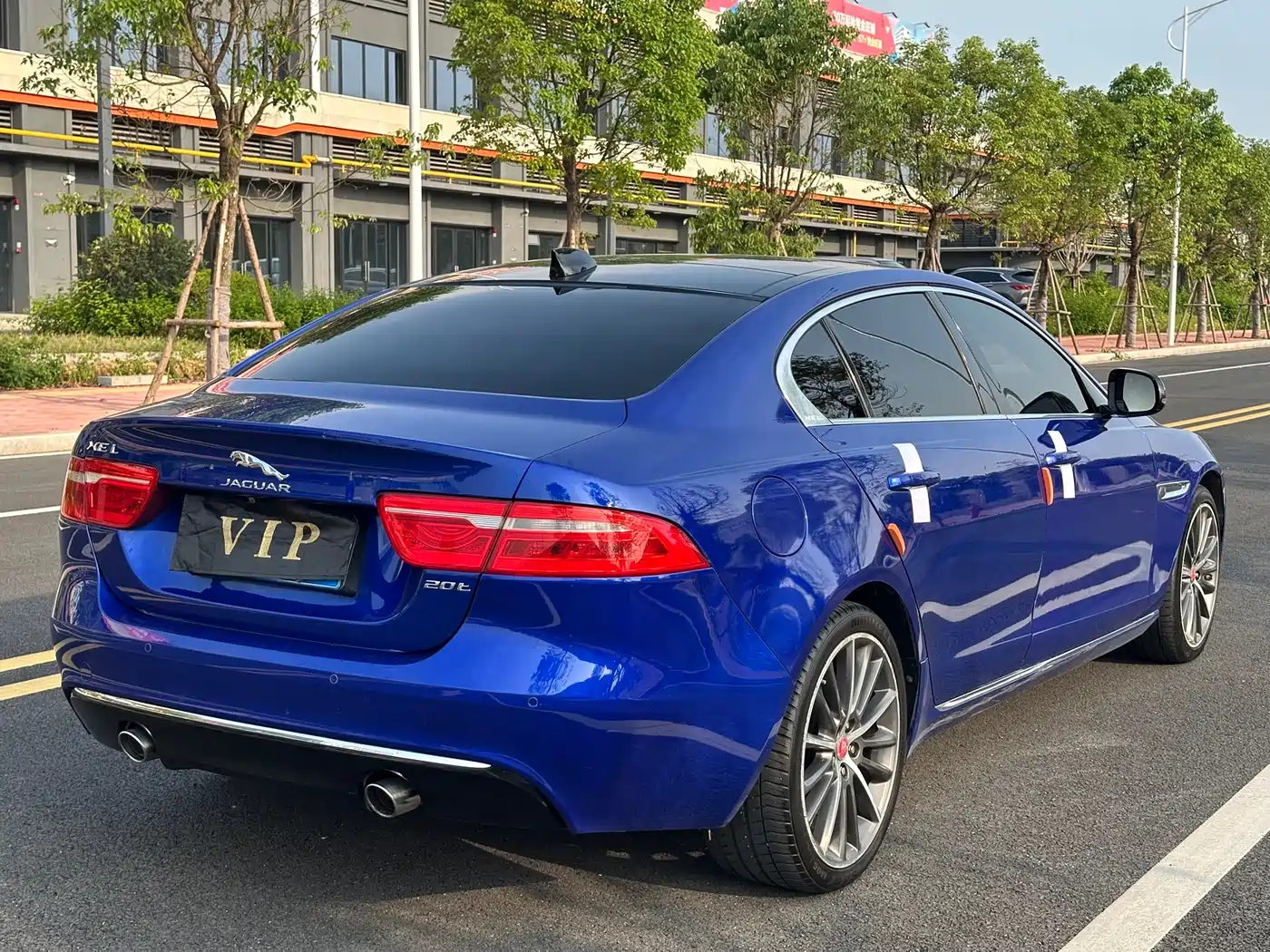 Фото 9 - Jaguar XEL