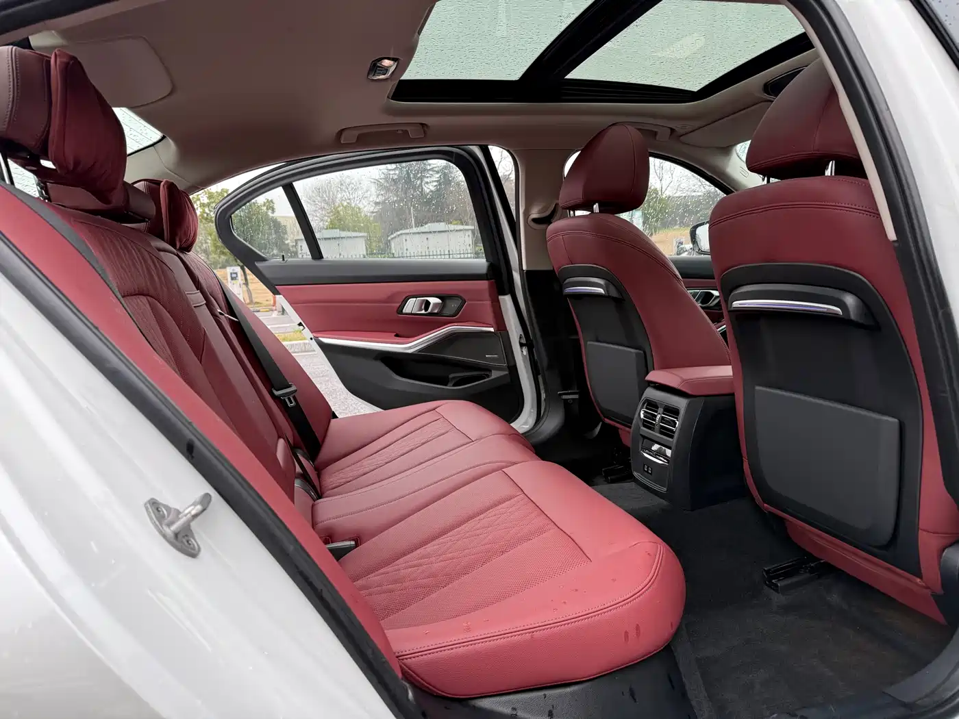 BMW 3 Series 2022 325Li M Sport Shadow Edition фото 12