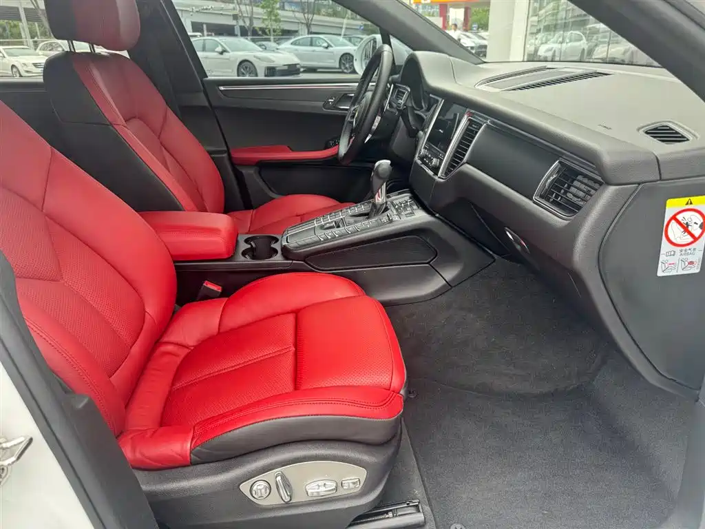 Porsche Macan 2017 Macan 2.0T фото 7