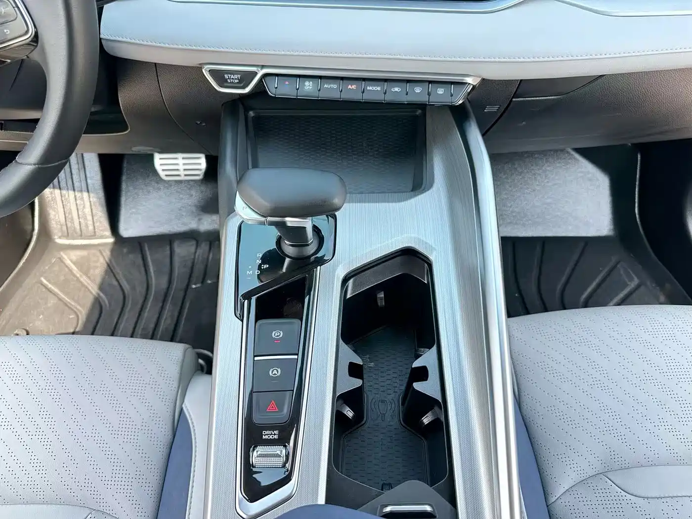 GEELY AUTOMOBILE XINGRUI