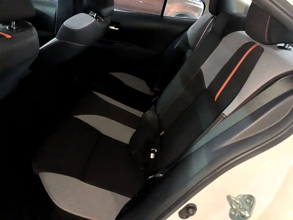 Toyota Corolla 2021 1.2T S-CVT Elite PLUS Edition фото 17