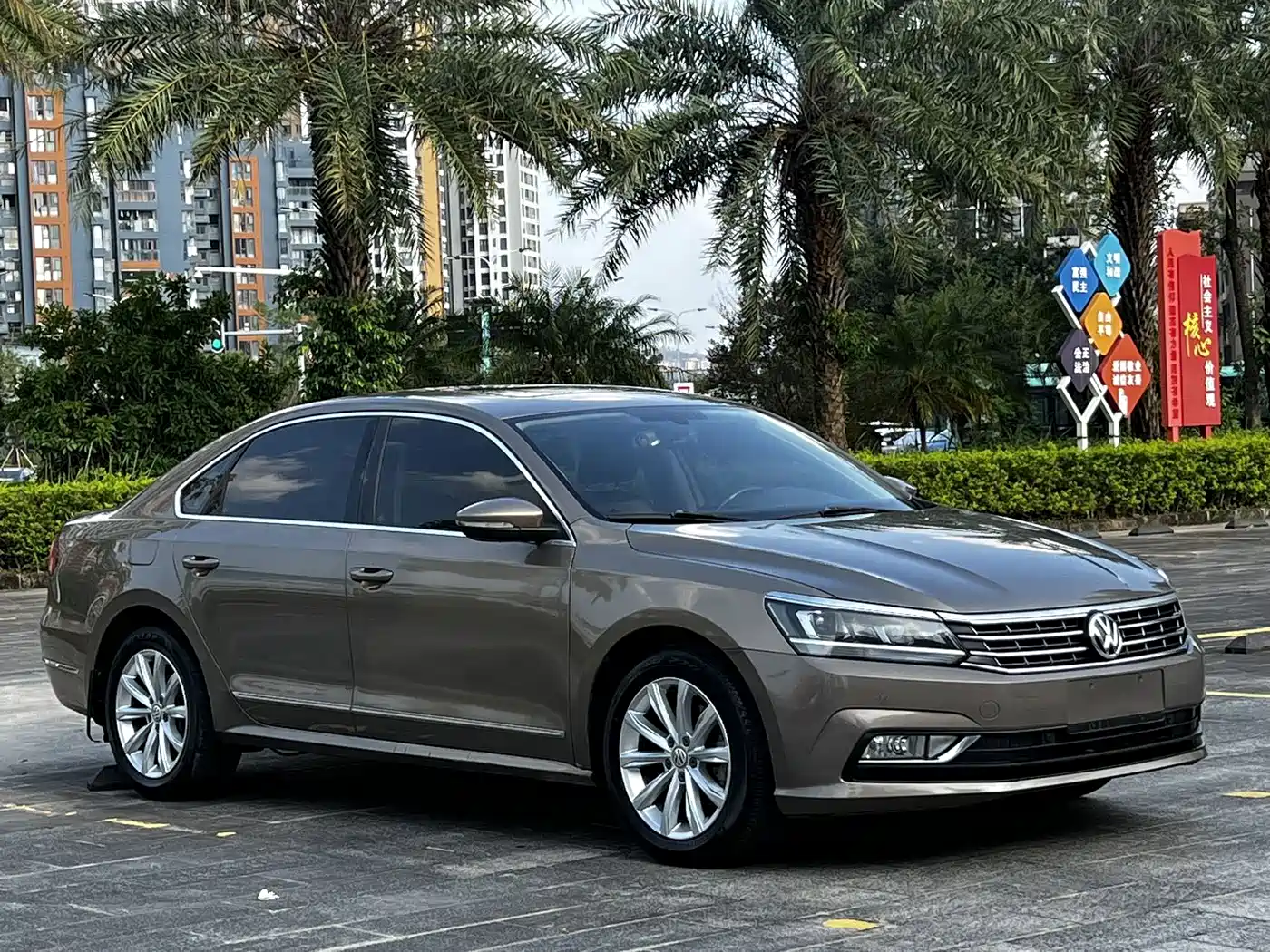 Фото 3 - Volkswagen Passat