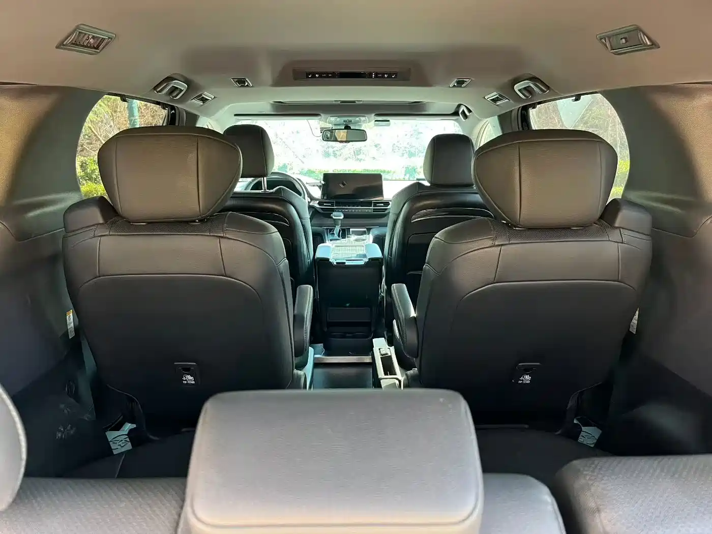 Toyota Sienna 2021 2.5L Hybrid Premium Edition фото 6