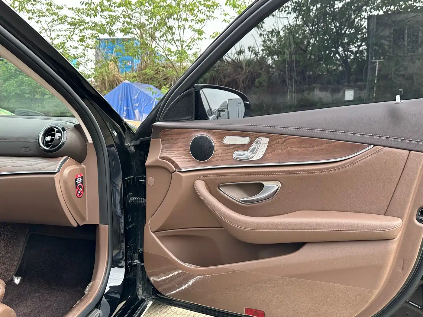 Mercedes-Benz E-Class 2023 E 300 L Fashion фото 10