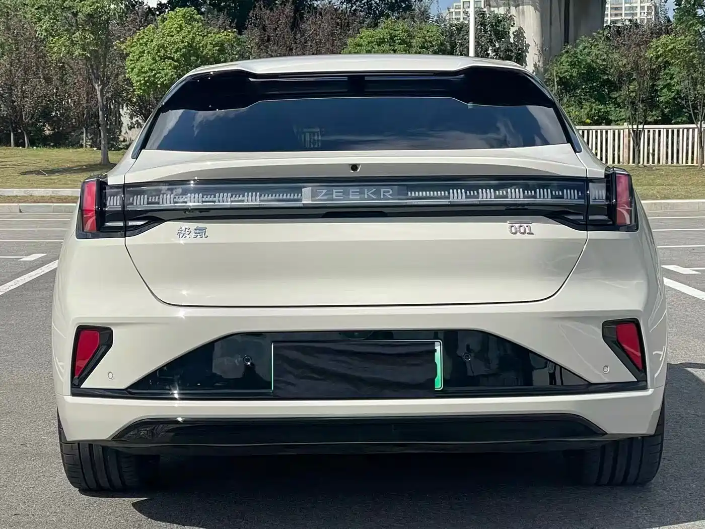 ZEEKR EXTREME KRYPTON 001