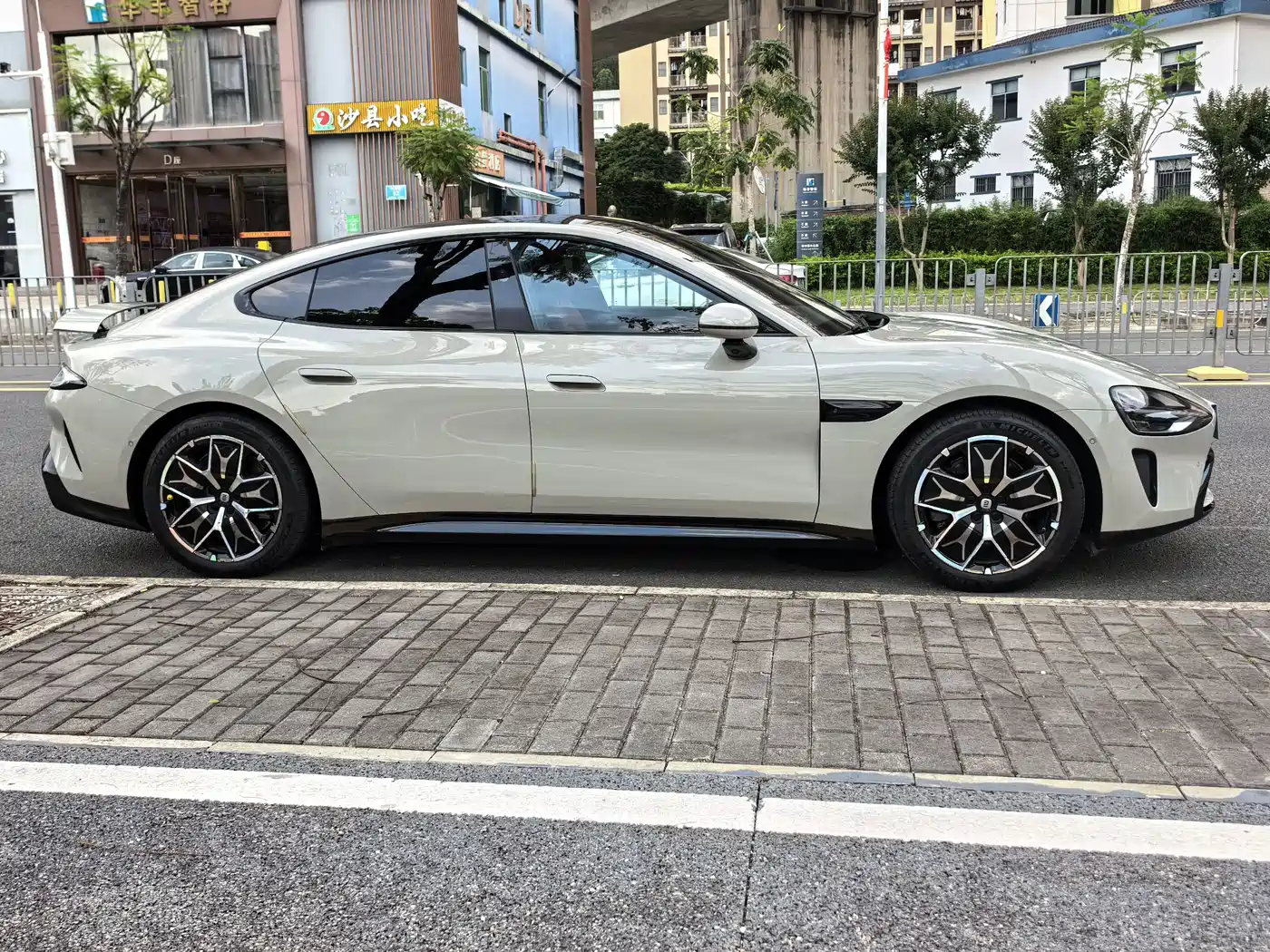 Xiaomi Auto Xiaomi SU7 2024 RWD Long Range Intelligent Driving Edition фото 4