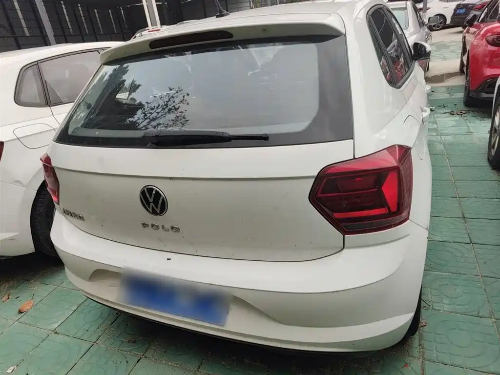 Volkswagen Polo 2023 Facelift Plus 1.5L Auto Joyful Living Edition фото 6