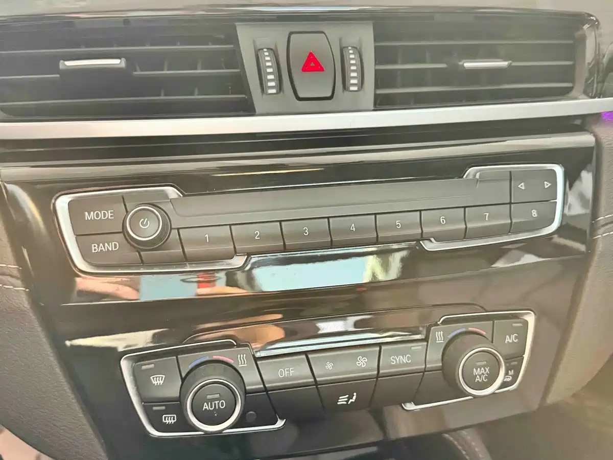 BMW X1 2022 Facelift xDrive25Li Premium Edition фото 14