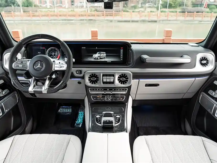 Mercedes-Benz G-Class AMG 2023 AMG G 63 фото 19