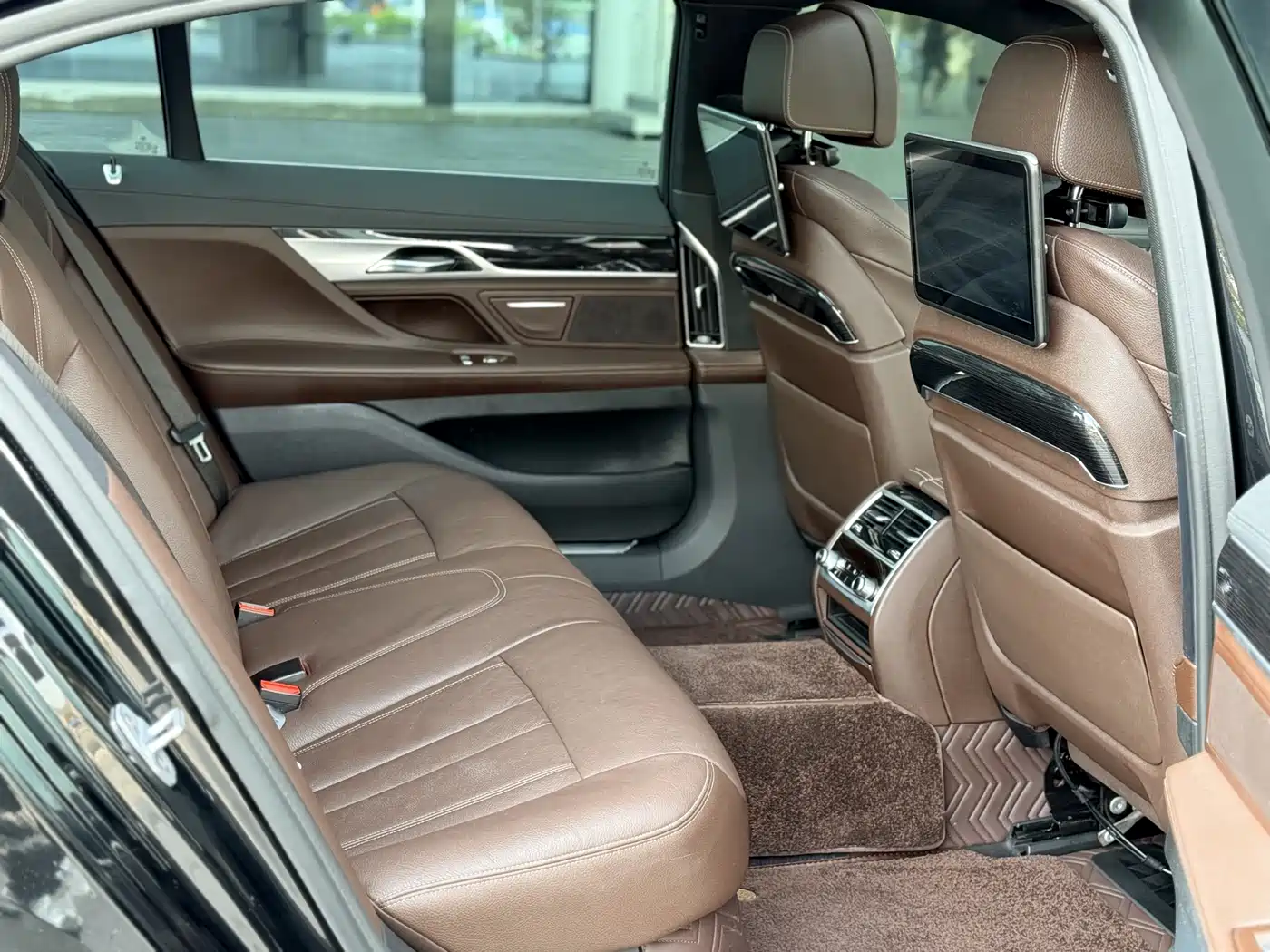 BMW 7 Series 2018 730Li Leading Type M Sport Package фото 16