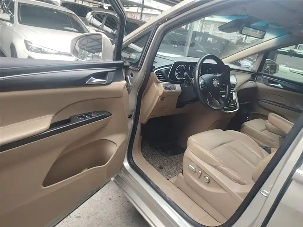 Buick GL8 2021 ES Landlord 653T Luxury фото 16