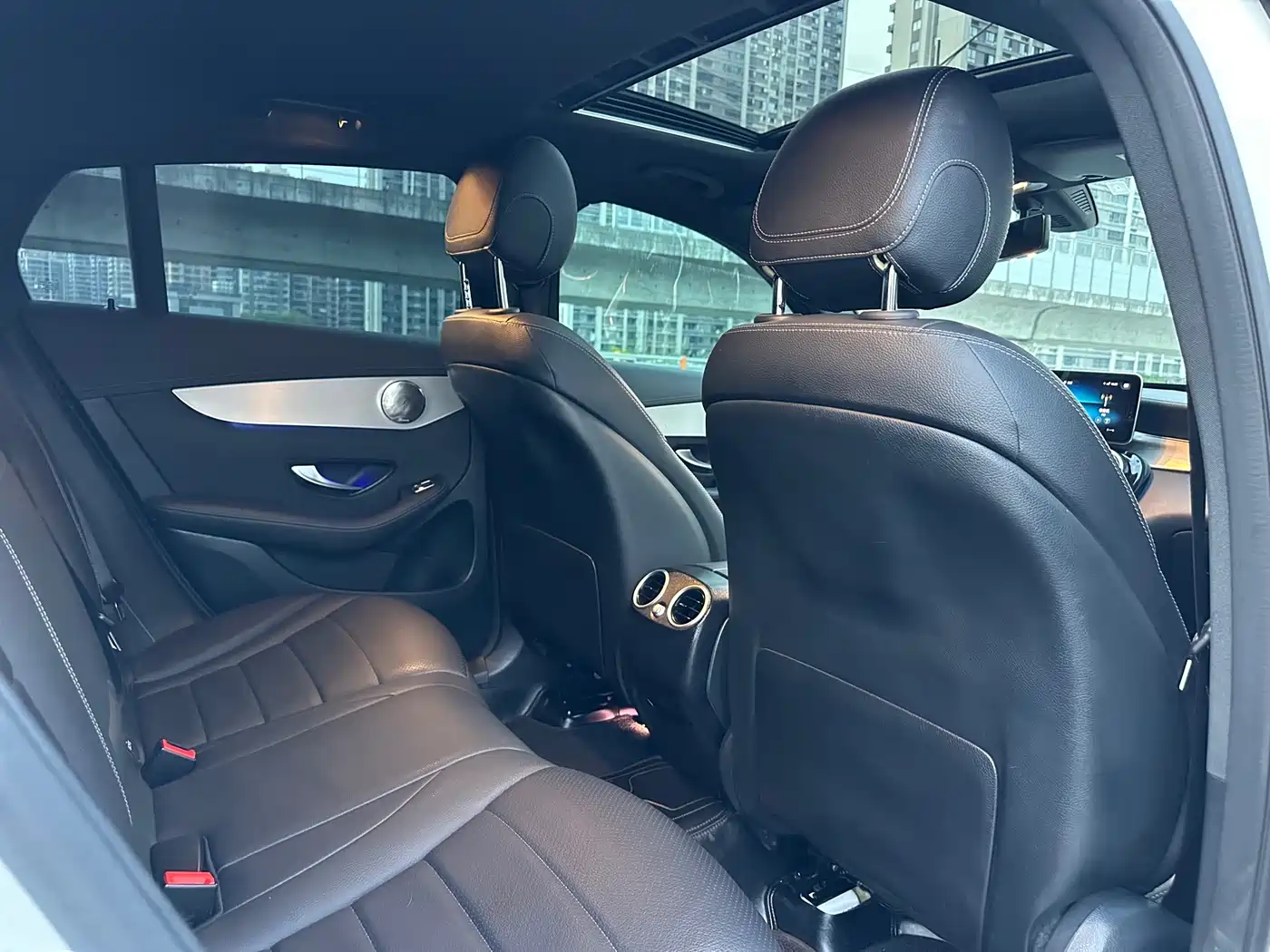Mercedes-Benz GLC Coupe 2021 GLC 260 4MATIC Coupe SUV фото 11