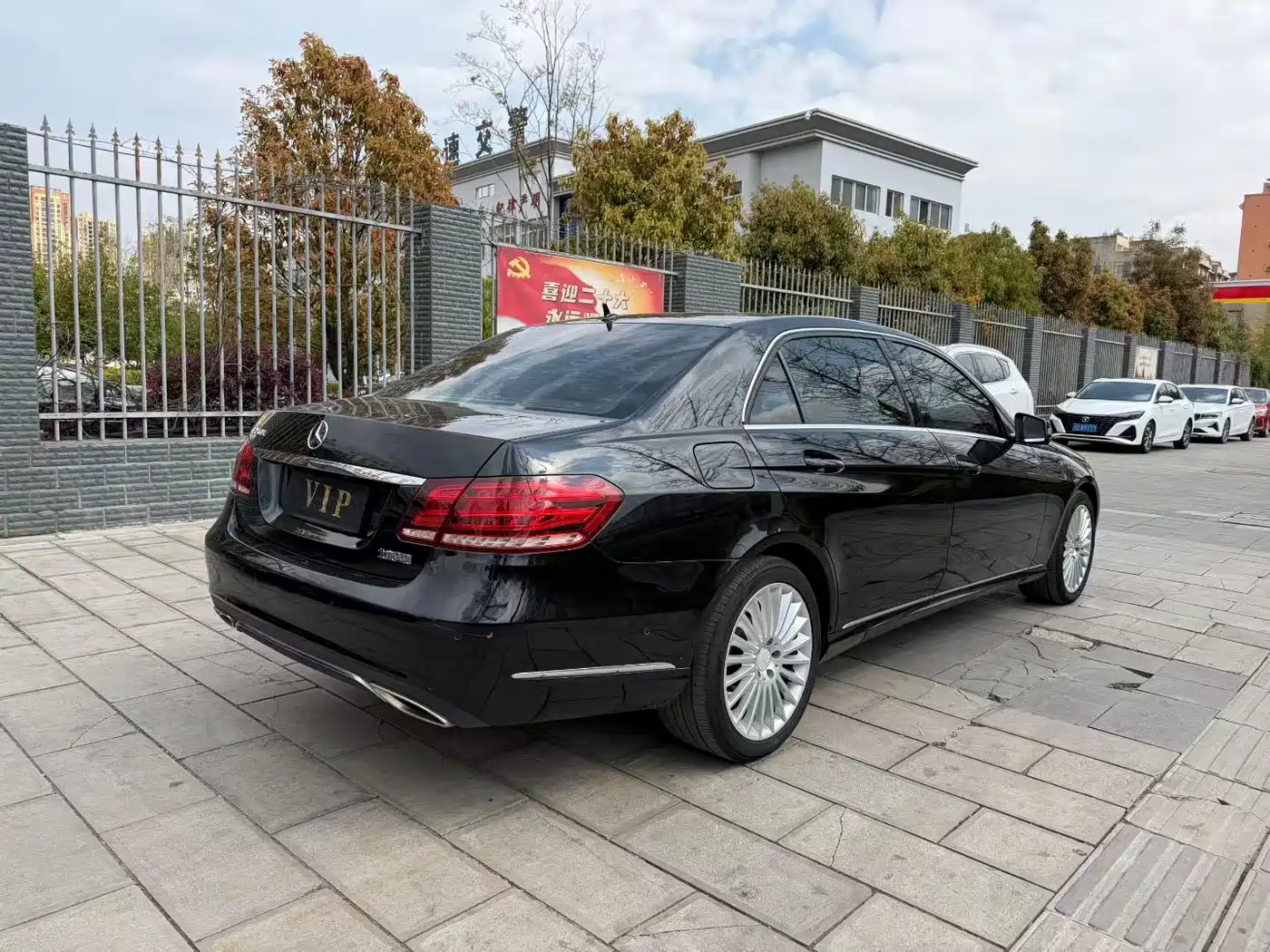 Mercedes-Benz E-Class 2015 E 260 L Sport Fashion фото 4