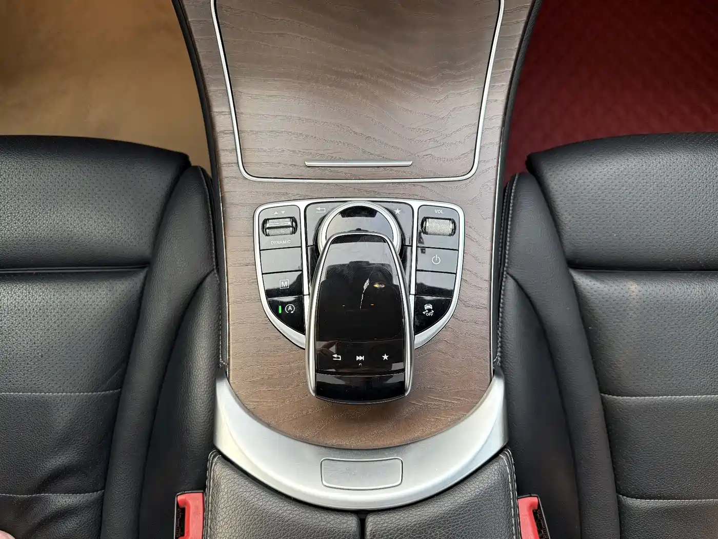 Mercedes-Benz GLC 2017 GLC 300 4MATIC Dynamic фото 20