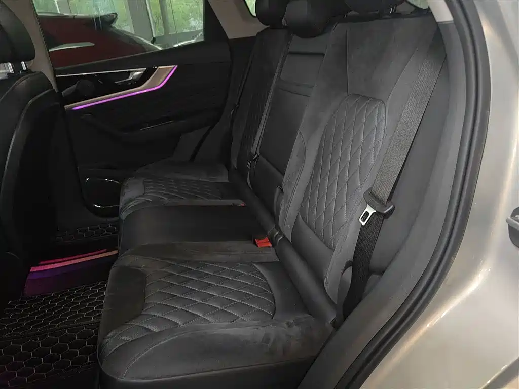 Hongqi HS5 2019 2.0T Smart Connect Enjoy 4WD Edition фото 10