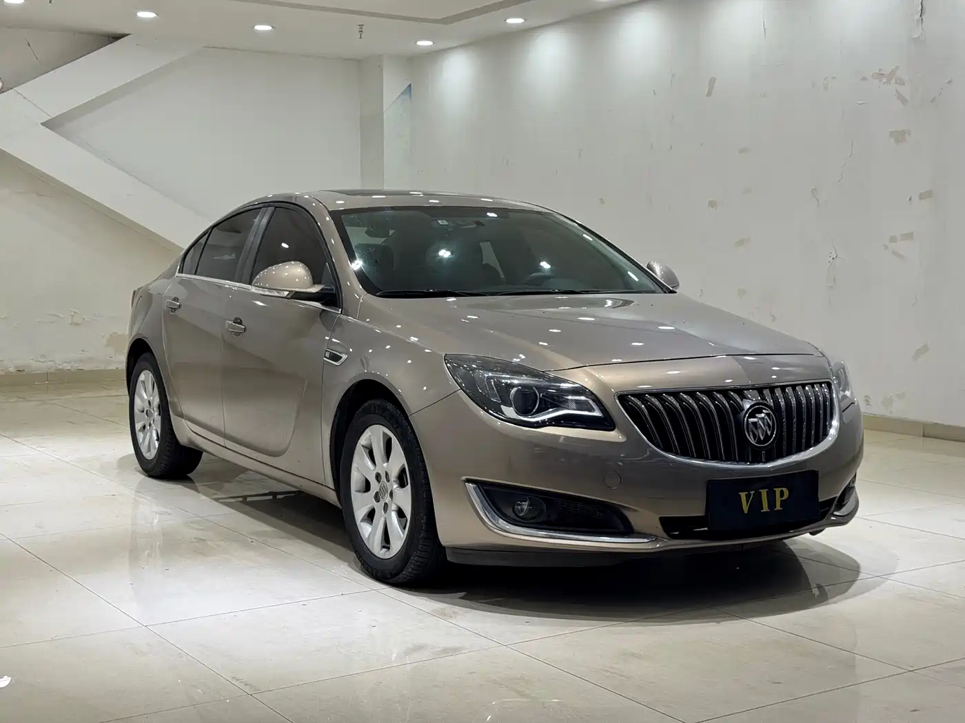 Buick Regal 2015 1.6T Leading Tech Edition фото 3