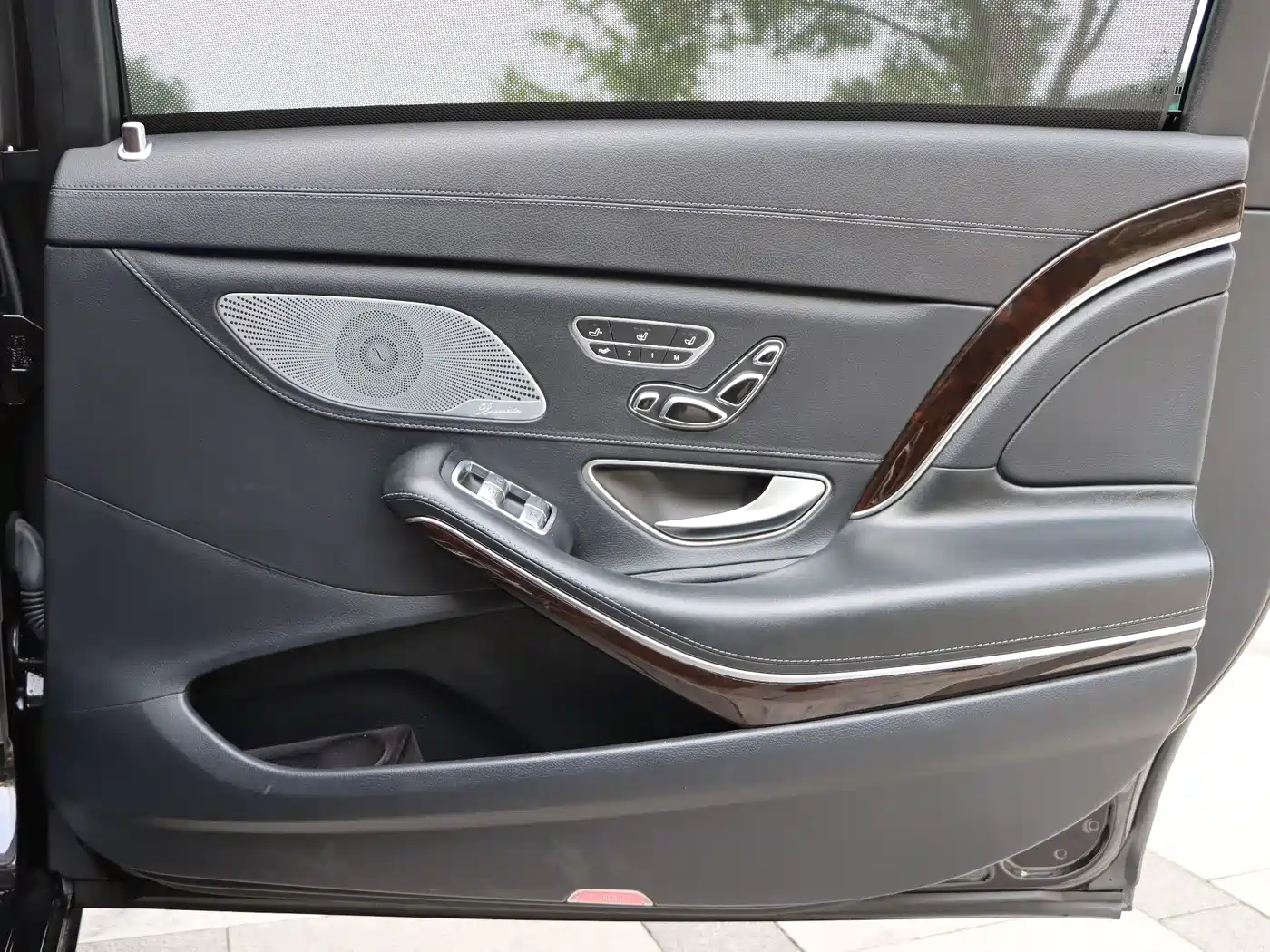 Mercedes-Benz Maybach S-Class 2020 S 450 4MATIC Collector's Edition фото 33