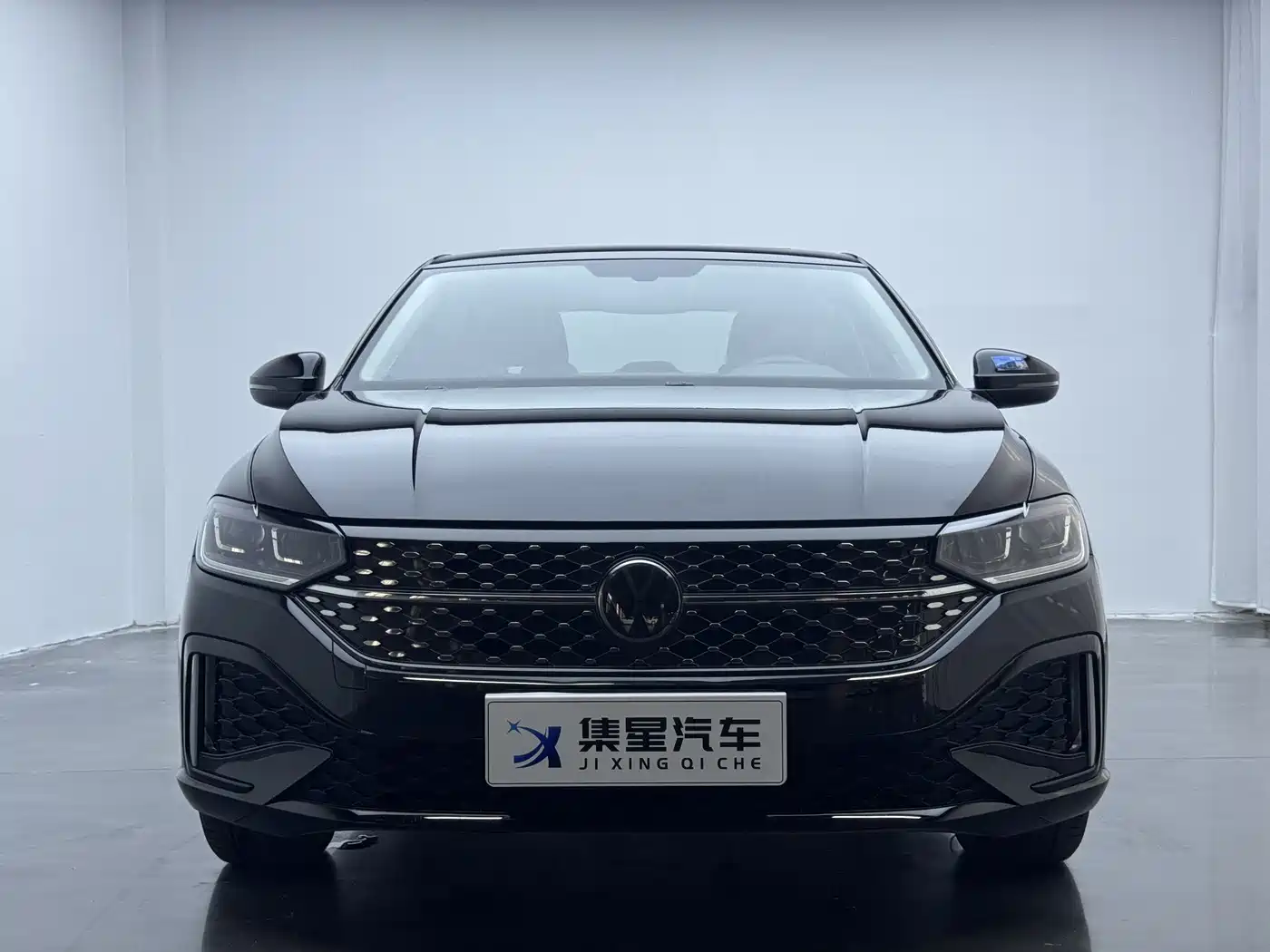 Volkswagen Lavida 2023 280TSI DSG Starlight Comfort Edition фото 3