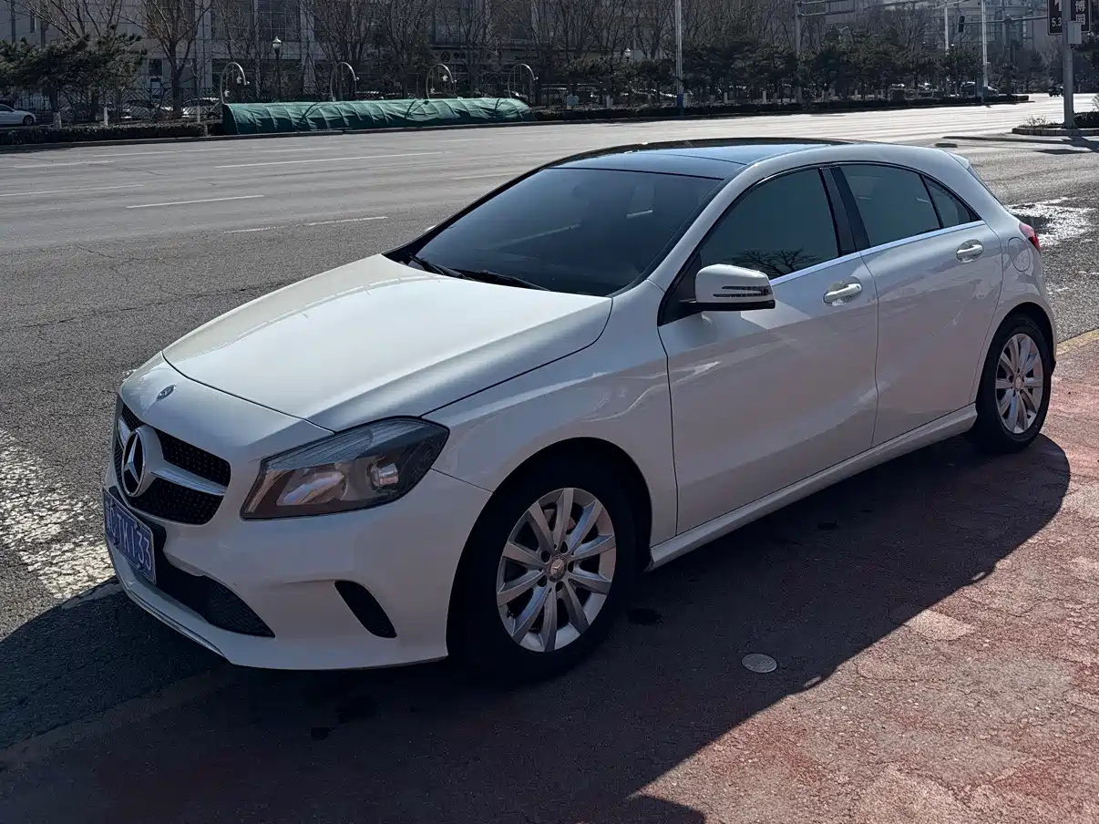 Mercedes-Benz A-Class (Import) 2017 A 180