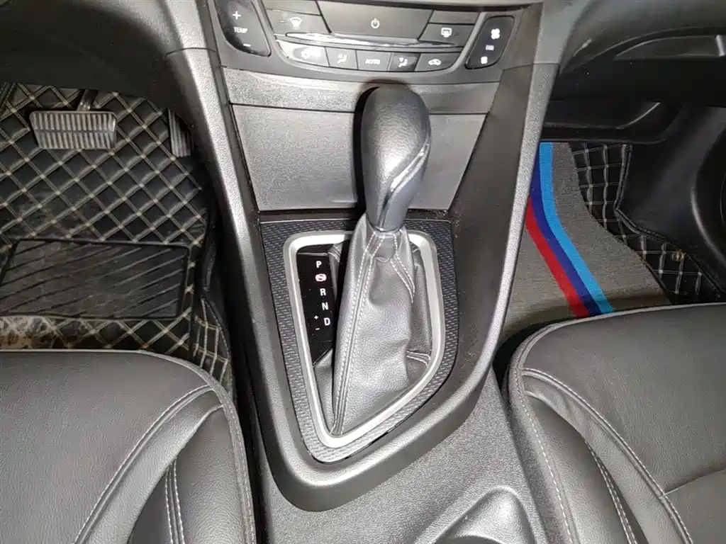 Buick Excelle 2019 18T Auto Connected Elite China VI фото 14